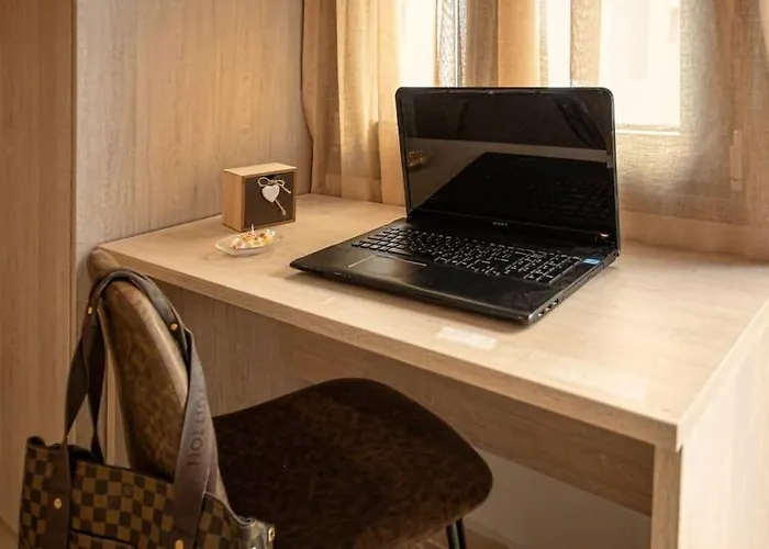 Erato Studio, Next To The Apartamento