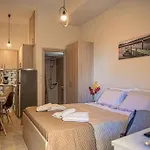 Erato Studio, Next To The Lejlighed *